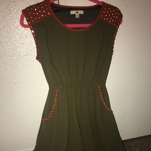 Green & orange dress with gold studs